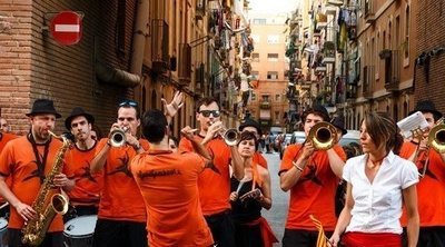 ¿Cómo vestir sin desentonar en unas fiestas de pueblo?