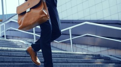 Bolsos para hombres: los estilos que mejor te sentarán