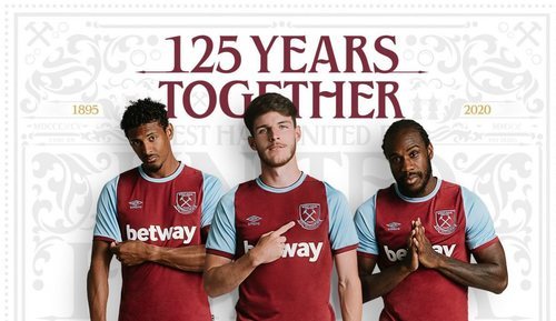 Primera equipación West Ham de la temporada 20/21.