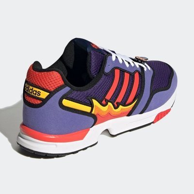 Vista trasera de las adidas ZX 1000 'Flaming Moe's'.